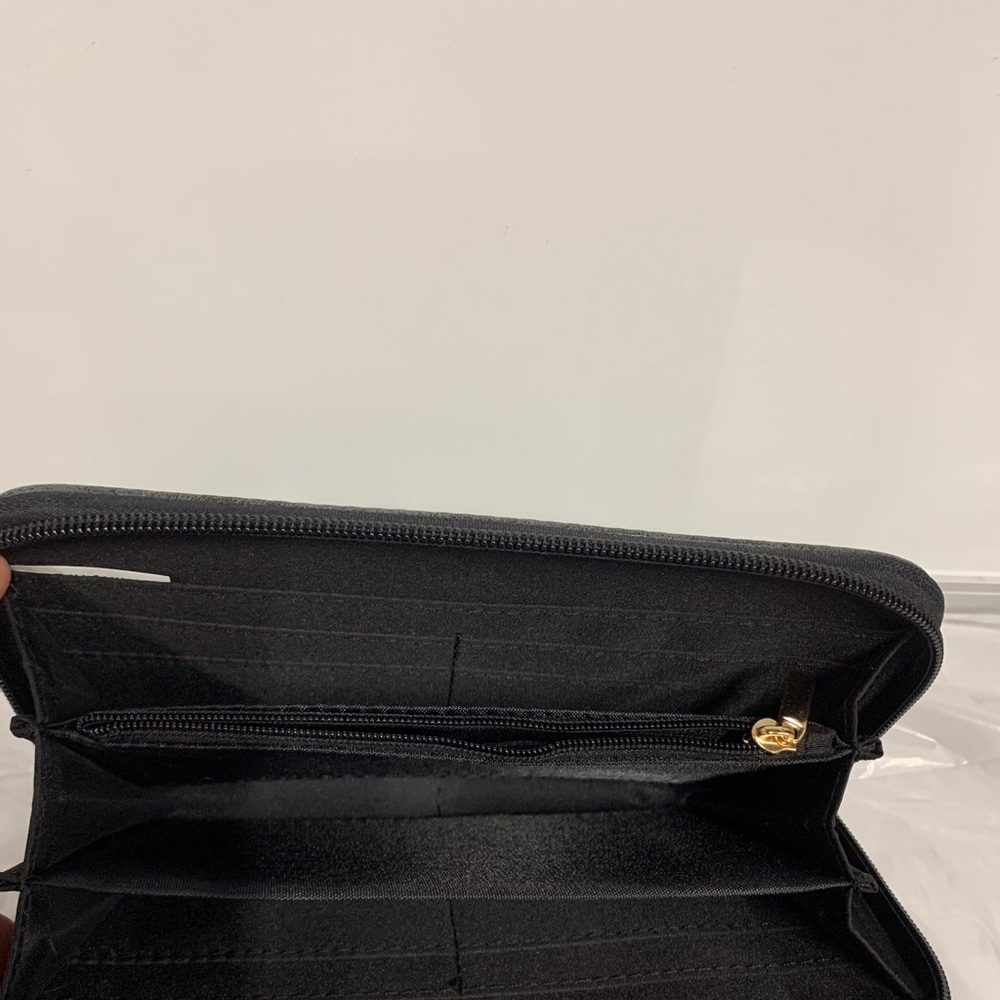 Relisted - Picture 11 of 11